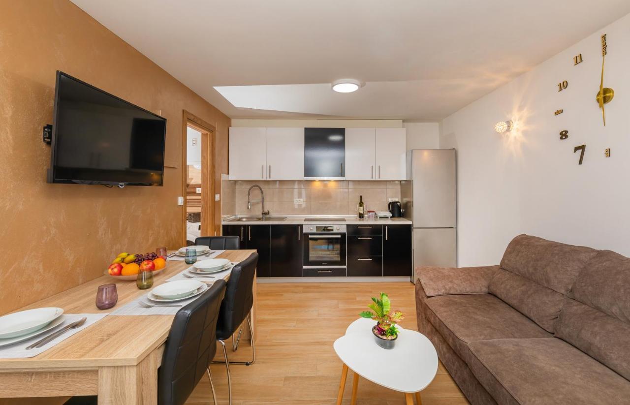 Apartments Sweet And Cozy 챠브타트 외부 사진