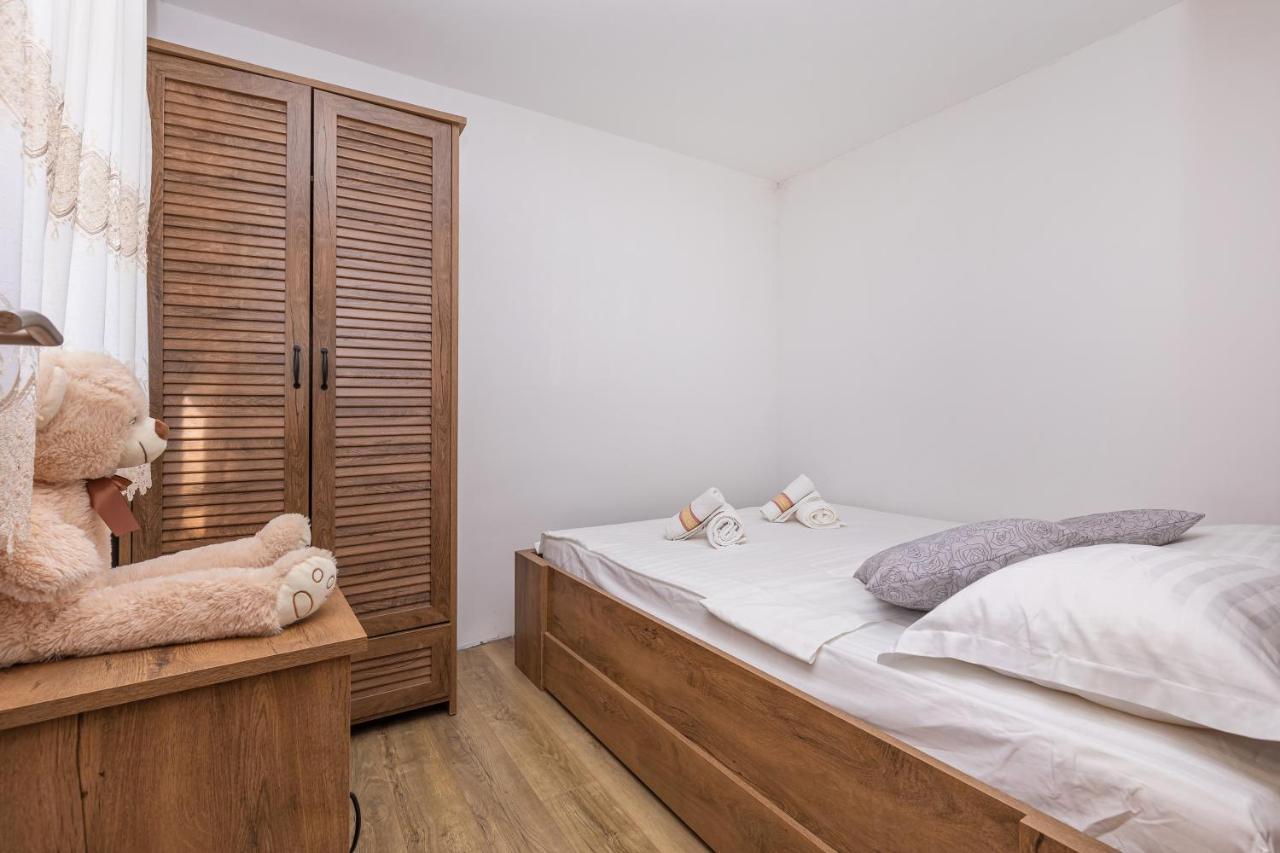Apartments Sweet And Cozy 챠브타트 외부 사진