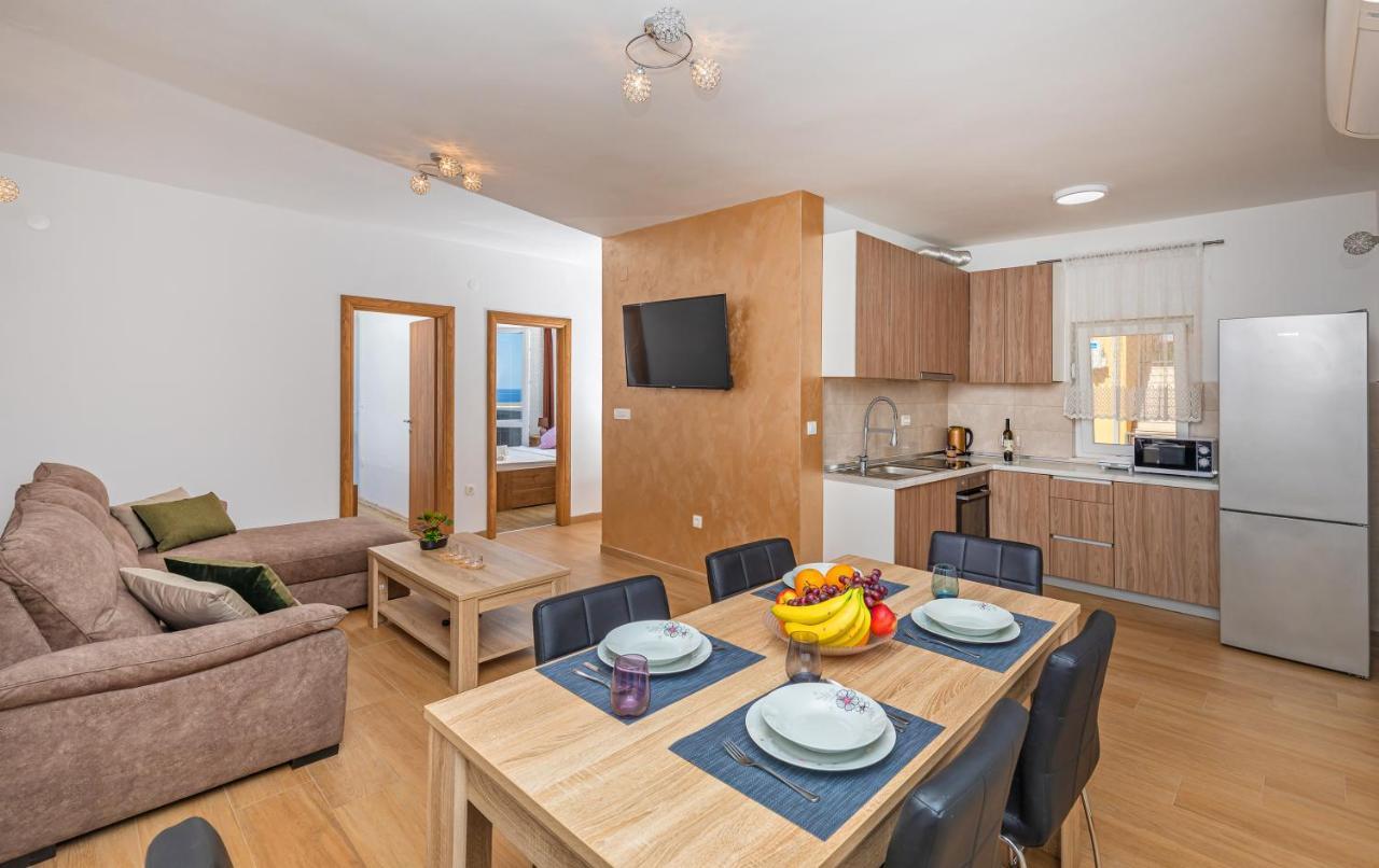Apartments Sweet And Cozy 챠브타트 외부 사진