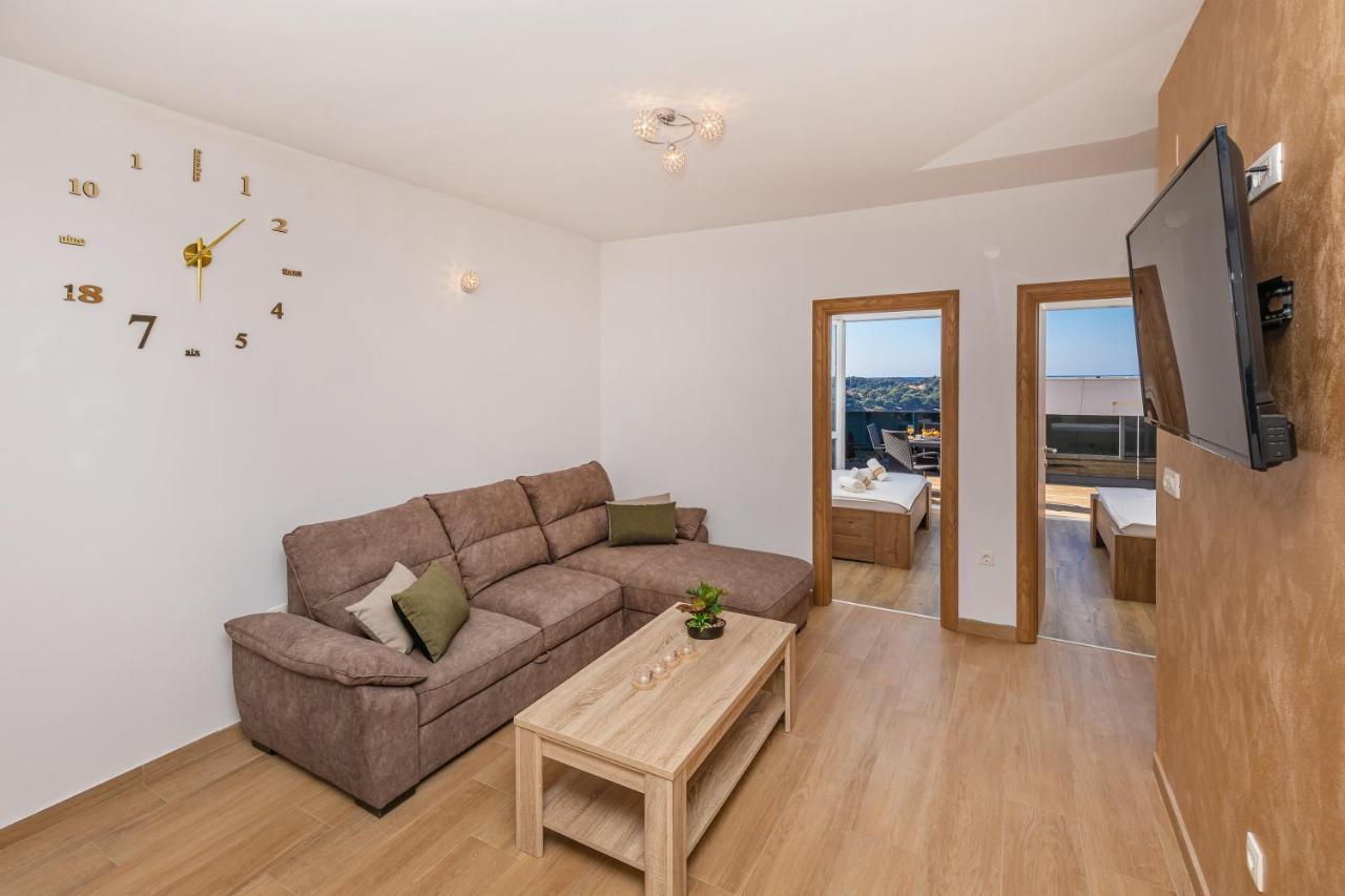Apartments Sweet And Cozy 챠브타트 외부 사진